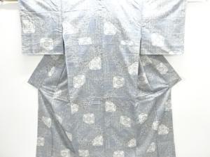 華紋に古典柄織出し手織り紬着物